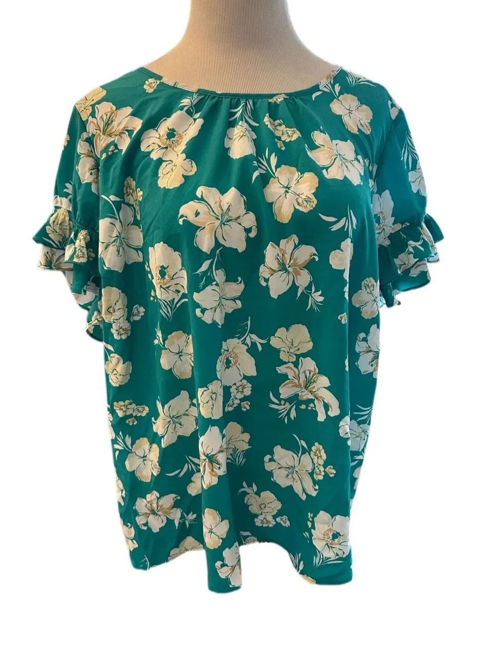 Lane Bryant Green and Floral Georgette Flutter Sleeve Top Sz 22
